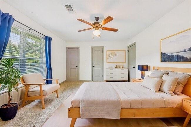 Photo - 12603 Tomanet Trail