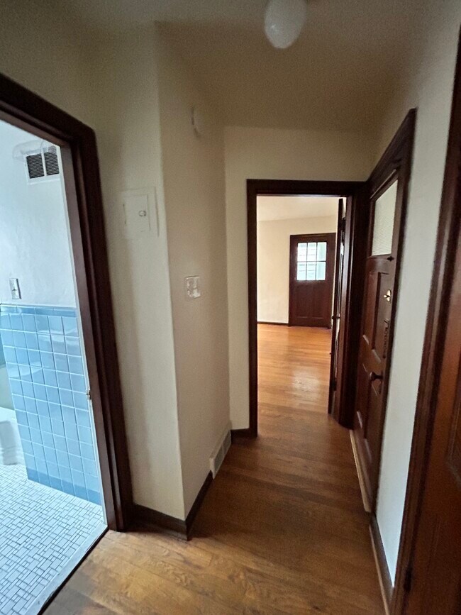 Photo - 6307 Sutherland Ave