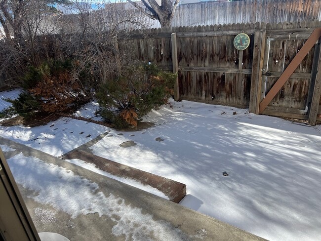 Photo - 860 Devonshire Pl