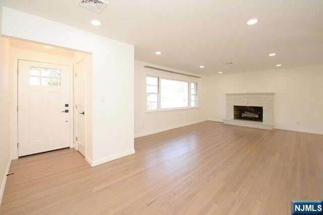 Photo - 58 Oxford Pl