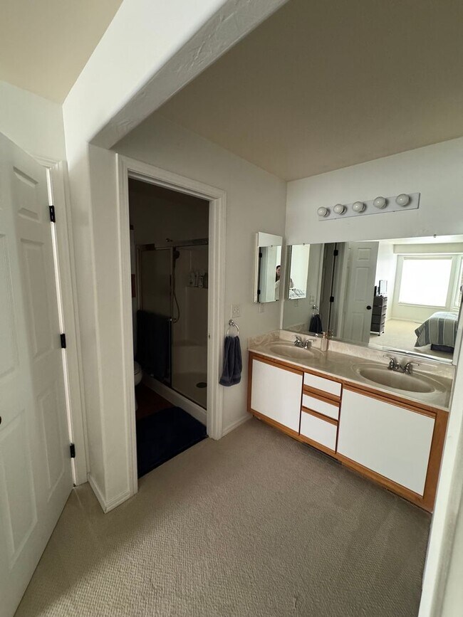 Photo - 3016 W Villard St