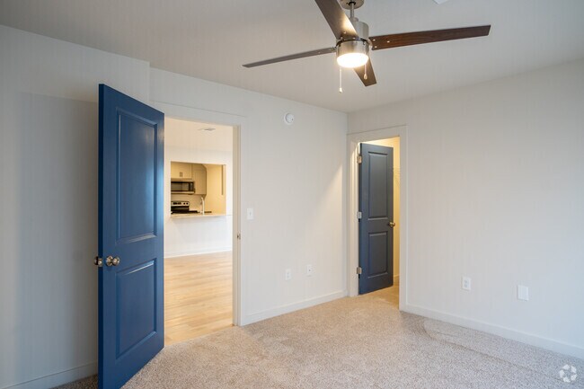 3BR, 2BA - 1,394SF - Master Bedroom