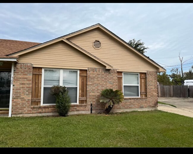 Building Photo - 508 Heritage Cove