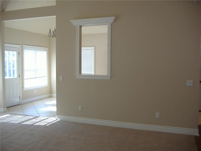 Photo - ***34 Witherby Drive***