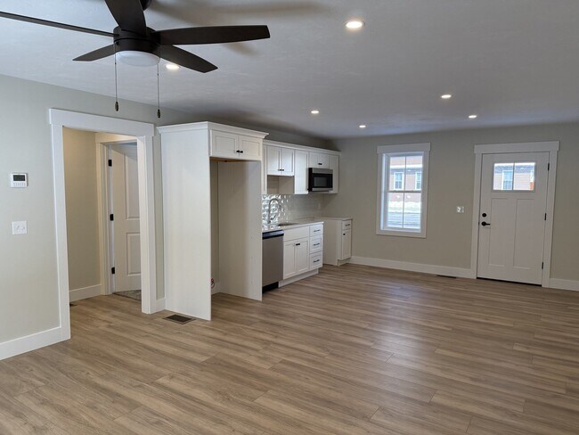 Photo - 480 Wareham St