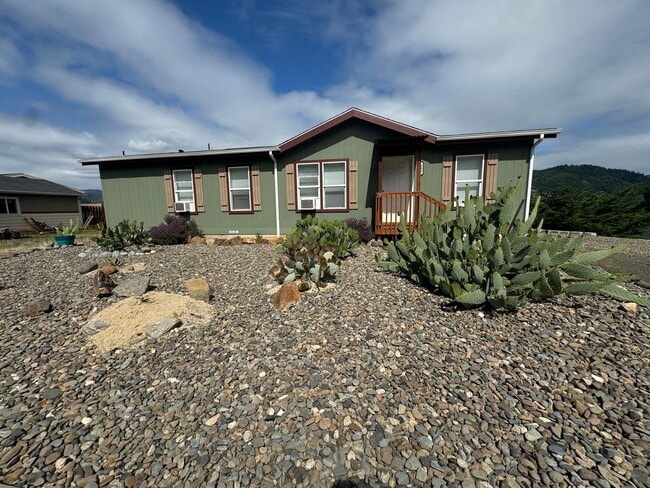 3 Bedroom in Myrtle Creek - 3 Bedroom in Myrtle Creek House