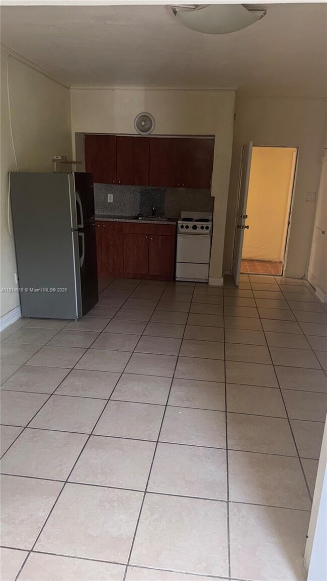 Photo - 2614 SW 8th St Unit A