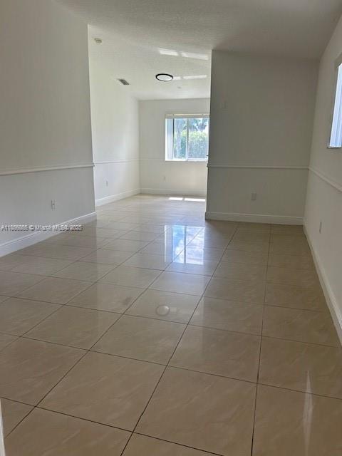 Photo - 925 NE 34th Ave Unit 204