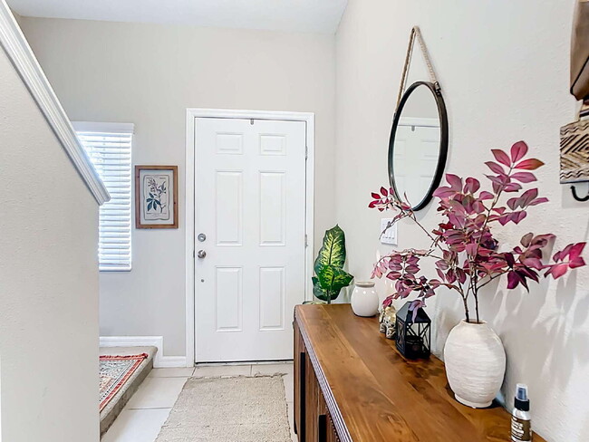 Photo - 10525 Oakside Dr