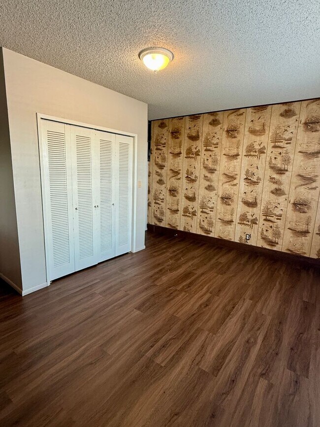 Photo - Beautiful Country Home! With Bonus Office/Den Room