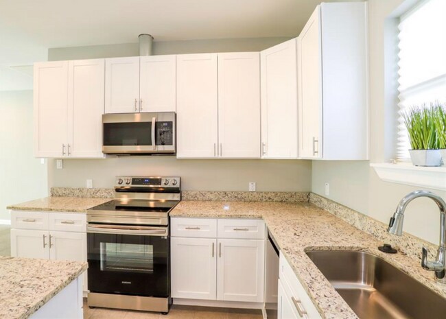 Photo - 6409 Carver Rd