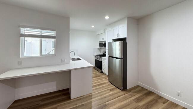 Photo - 3630 Midvale Ave