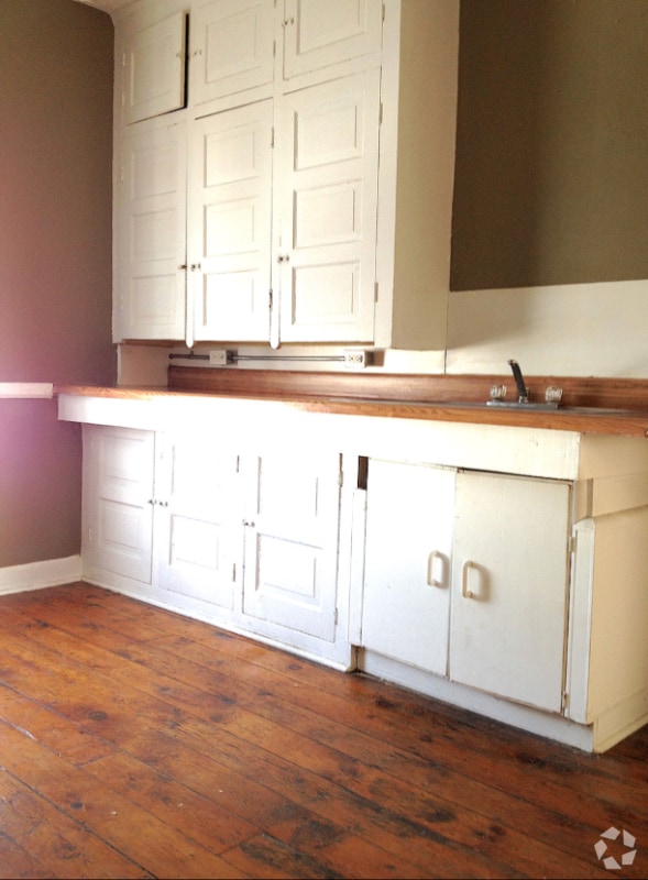 Building Photo - 1247 Plainfield Ave NE Rental