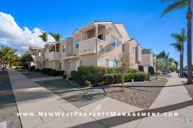 Building Photo - Exquisite North Park/University Heights Townhome, Small Pet Ok! Unit 1