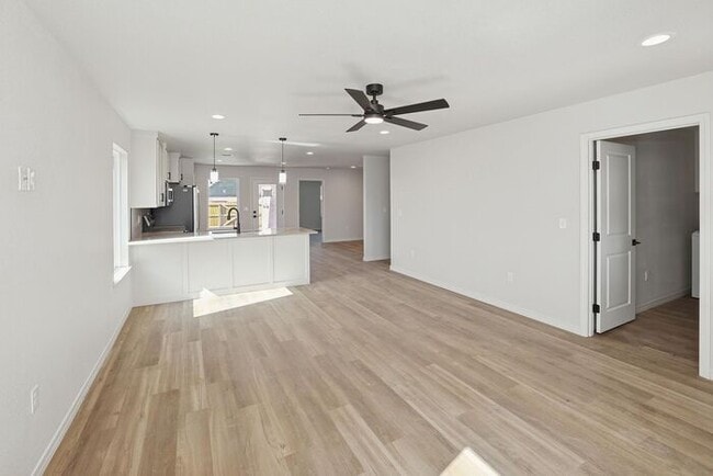 Photo - 8904 Oakleaf Ct