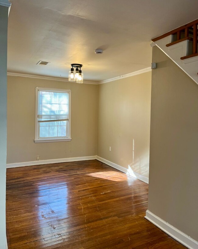 Photo - Great location in Garden District seconds from Downtown and LSU!
