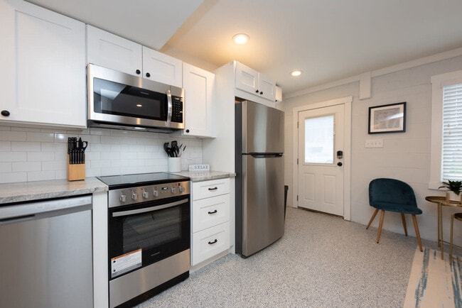 Photo - 1140 Simpson Ave Unidad ID1309006P