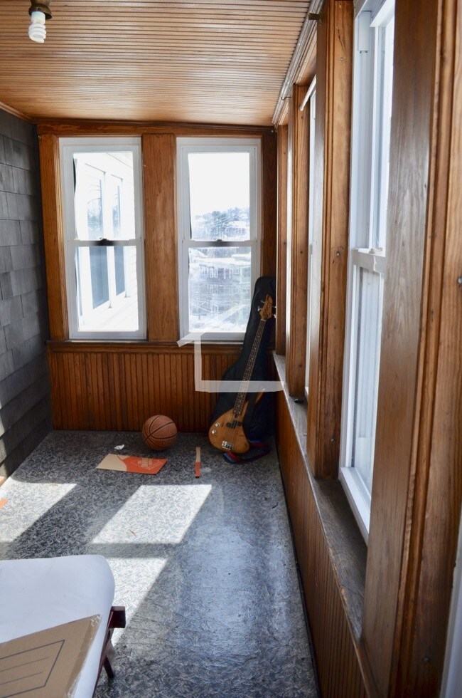 Photo - 37 Bigelow St Unidad 2