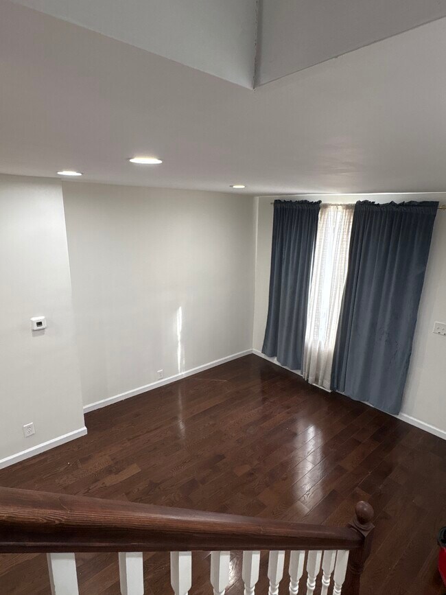 Photo - 3156 Agate St