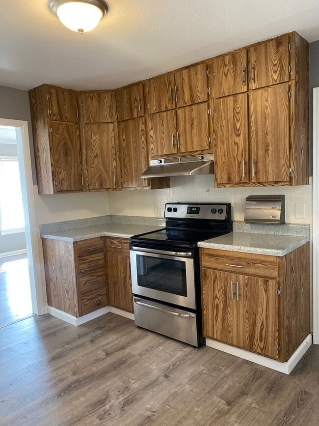 Photo - COMING SOON! 3B 1b Florissant Home For Rent