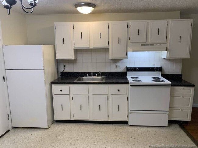 Photo - 35 Fairmount Pl Unit #1