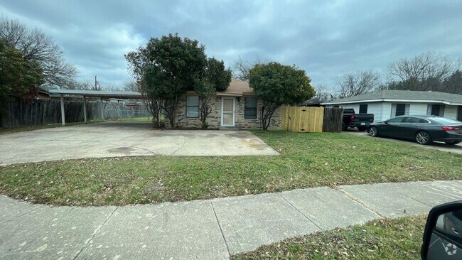 Building Photo - 121 San Saba Ave Unit A Rental