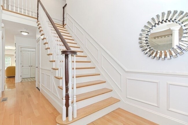 Photo - 10 Lupine Rd