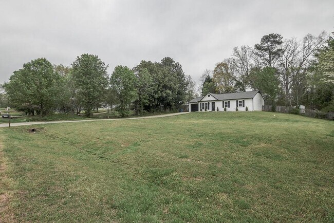 Photo - 356 Meadow Trace Dr