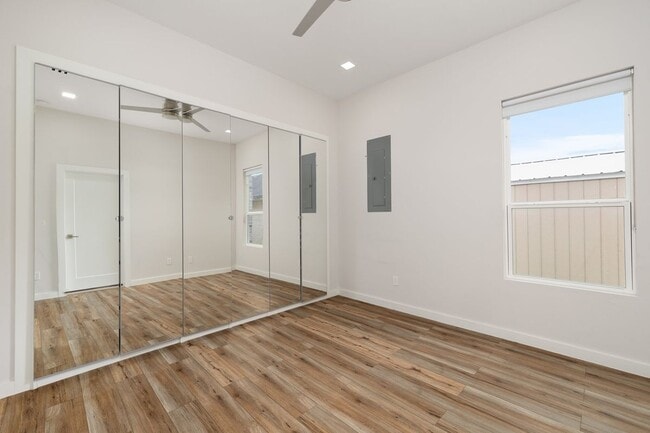 Photo - 2041 Lake View Dr