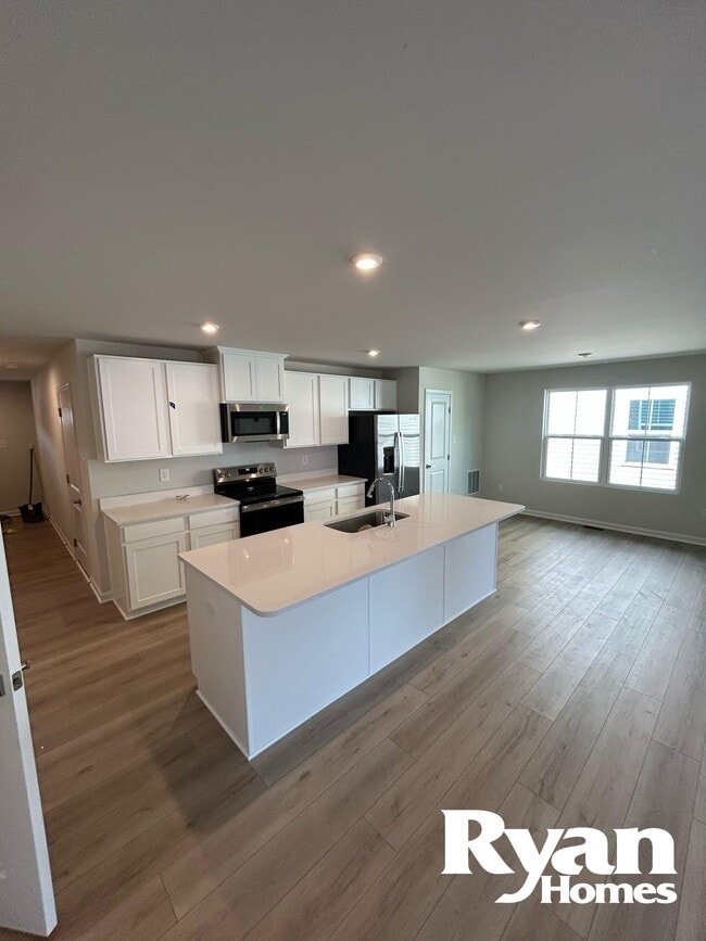 Bright white modern kitchen - 134 Grove Hill Ter