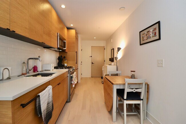 Building Photo - 10 Provost St Unit 314