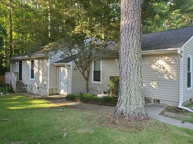 Photo - 3 Baytree Ct Unit B