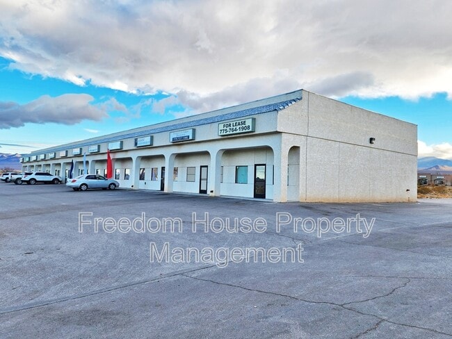 Photo - 1231 E Basin Ave