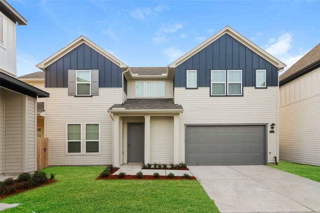 Building Photo - 22745 Terrazzo Dr