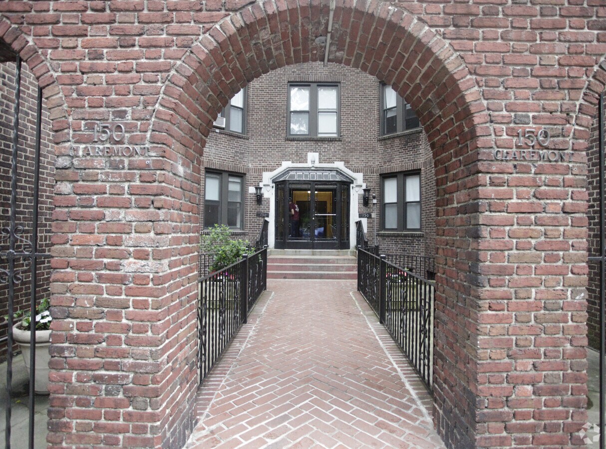 Photo - 150 Claremont Ave