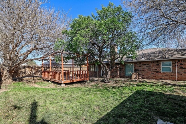 Photo - Beautiful 4 bedroom rental in Puckett West!