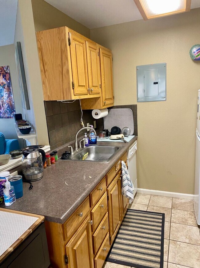 Photo - Super sunny & sweet 1 bedroom condo in the heart of Boulder Unit 5