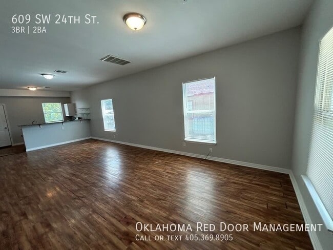Photo - 609 SW 24th St