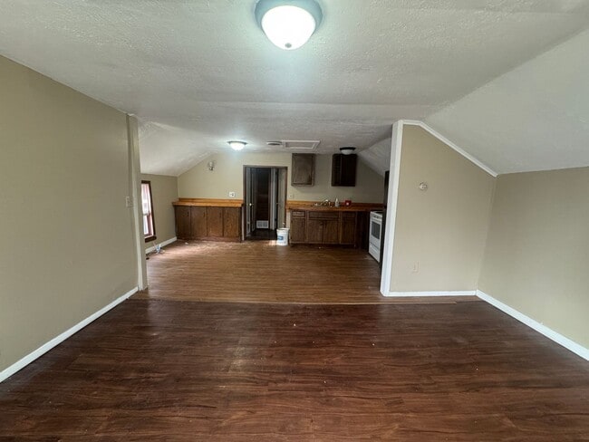 Photo - 212 Depeyster St Unit 2