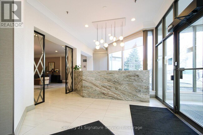 Photo - 75 King St E Unit 510