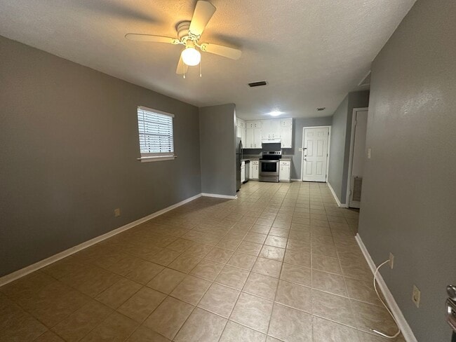 Photo - EASTSIDE PET FRIENDLY duplex in Brewster Estates avail now! Unit B