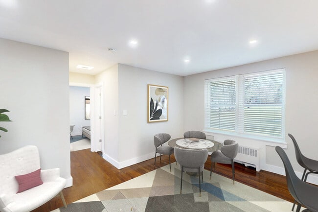 Photo - Highland Montgomery