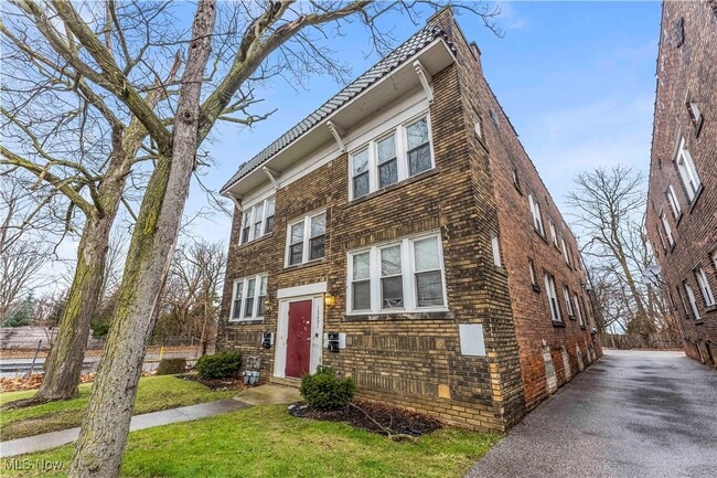 Photo - 13601 Othello Ave Unit 1