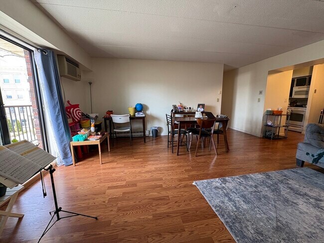 Photo - 125 Pleasant St Unit 308