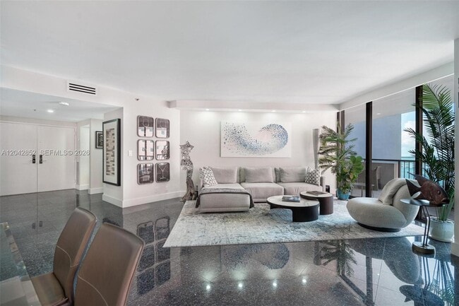 Photo - 1581 Brickell Ave Unit 1805