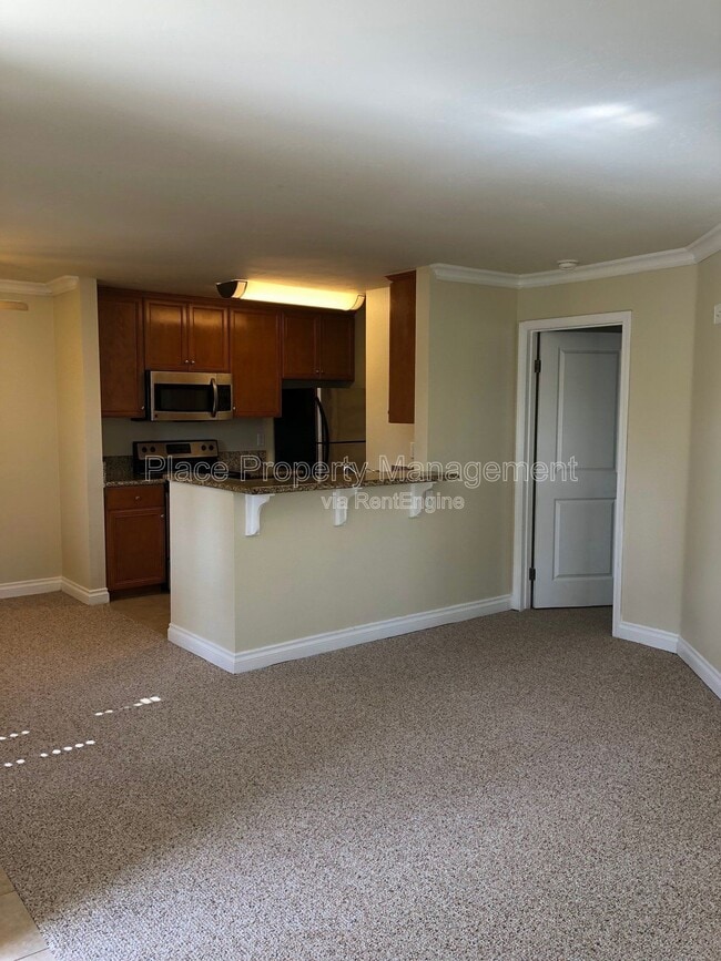 Photo - 1423 Graves Ave Unit 163