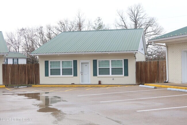 Photo - 114 Peonia Rd