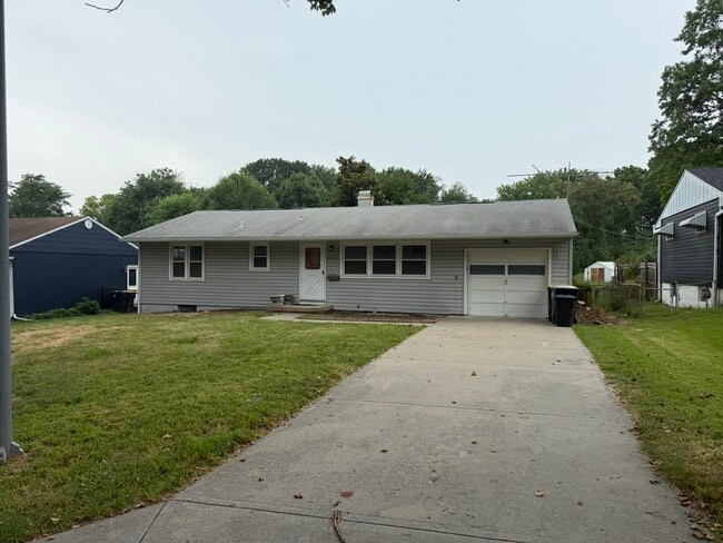 Photo - 5546 N Woodland Ave