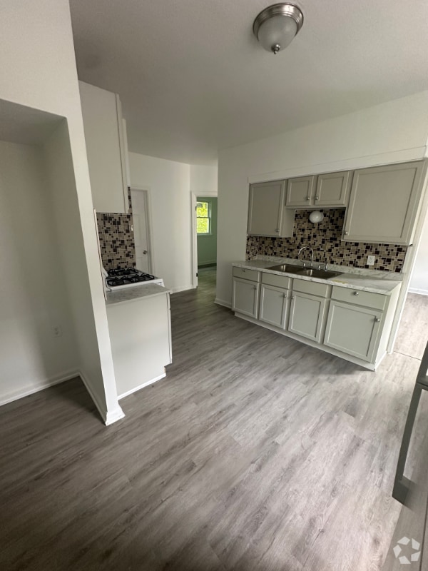 Building Photo - 3279 N 28th St Rental
