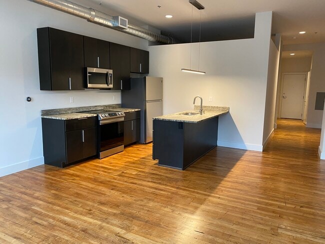 Building Photo - 200 Adams Ave Unit 410 Rental